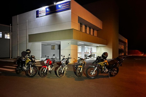 PM apreende três motociclistas durante “Rolezinho 244” em Patrocínio; multas passam de R$ 30 mil