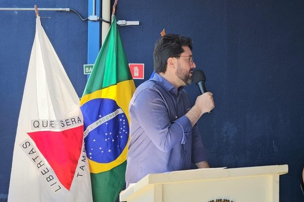 Falcão consulta Tribunal de Contas sobre impactos da privatização da Copasa e pede segurança jurídica aos municípios