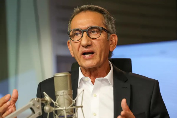 Águas do São Francisco irrigarão terras e economia local, diz ministro