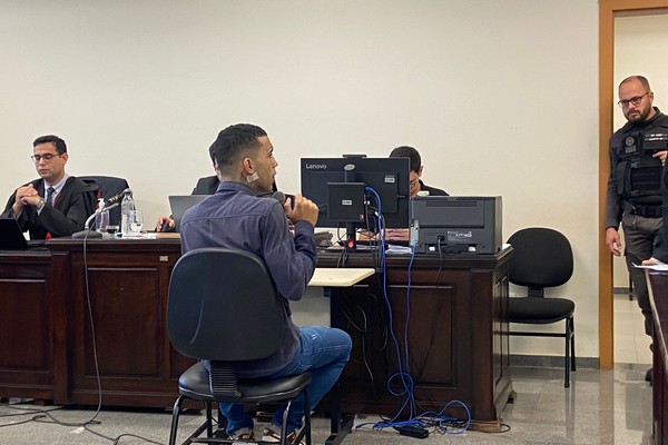 Homem que atirou em dono de bar após discussão por dívida é condenado em Patos de Minas