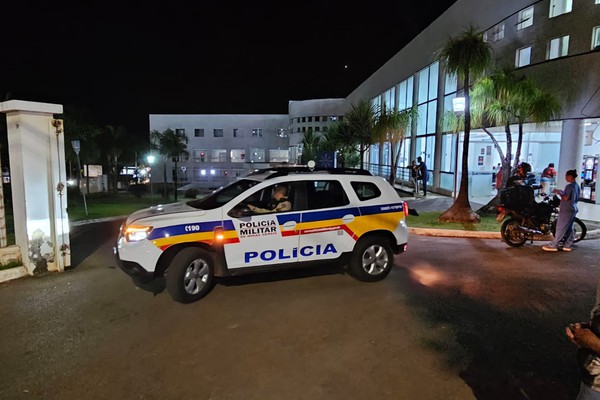 Ataque a tiros em bairro de Patos de Minas deixa passageiro de veículo de 17 anos ferido