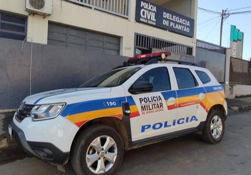 PM vai em busca de estelionatários e descobre quadrilha aplicando novo golpe em idoso