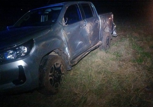 Jovem é preso por clonagem de veículo após capotar caminhonete em trevo da BR-146, em Serra do Salitre