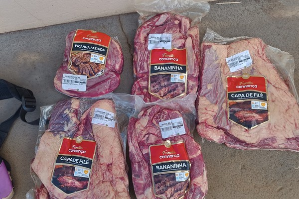 Jovem furta mais de 7kg de carnes nobres em supermercado e acaba preso em Patos de Minas