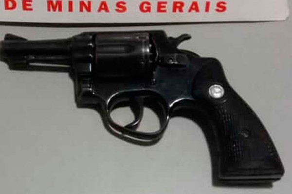 Homem é assassinado em Tiros e dono de bar confessa os disparos por ter sido agredido pela vítima