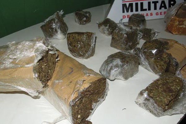 Jovem é preso com mais de 1kg de maconha e grande quantidade de crack