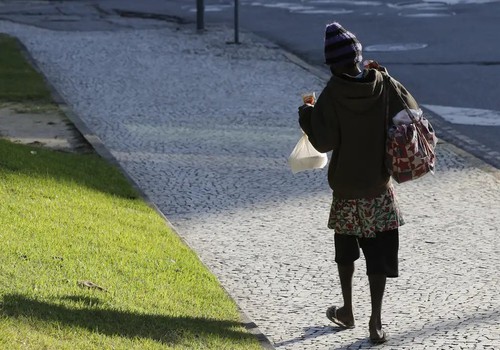 Justiça determina internação compulsória de mulher em situação de rua em Patos de Minas
