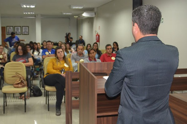 Com palestras, bate papos e mesa redonda, semana de prevenção as drogas é iniciada em Patos de Minas
