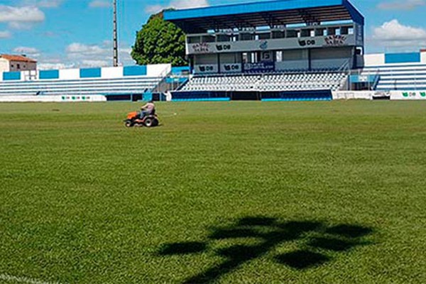 Com o Estádio interditado pelo Corpo de Bombeiros, URT corre para atender exigências