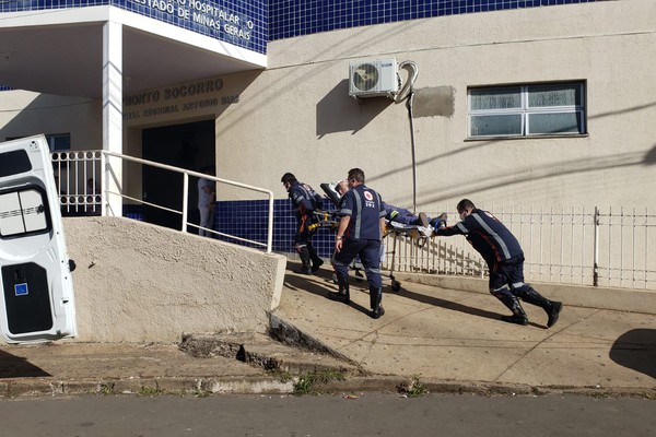 Funcionário de empresa de sementes é socorrido pelo Samu após cair de altura de cerca de 7 metros