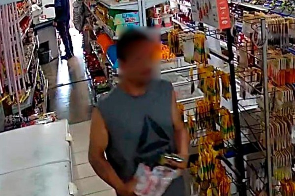 Suspeito de furtar cartões em carro e chinelos em mercearia é preso em Patos de Minas