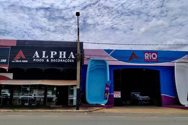 Alpha Pisos completa seu Segundo Aniversário e traz a promoção Estouro da Sorte em Patos de Minas
