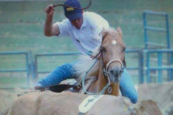 Patense vence campeonato de Team Penning e leva dois carros e quatro motos