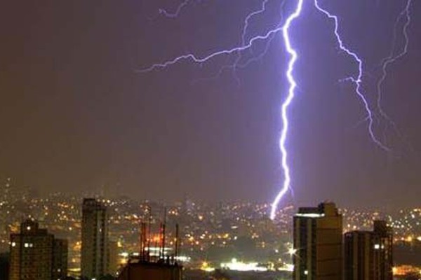 Alto Paranaíba e Triângulo são as regiões com mais interrupções de energia por raios em MInas