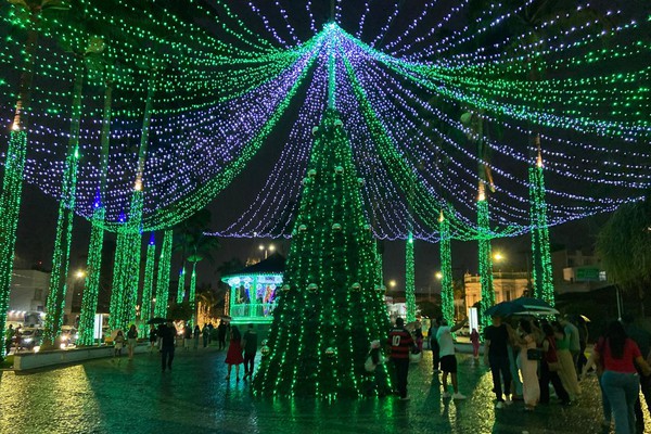 Sicoob Credicopa promove tarde especial no Renascer Natalino com brindes e show do Tio Bruno Tubarão