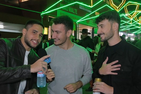 Fãs dizem não dormir de noite por causa de Zé Neto e Cristiano, mas memória falha e entrevista vira zoeira; veja ao vivo