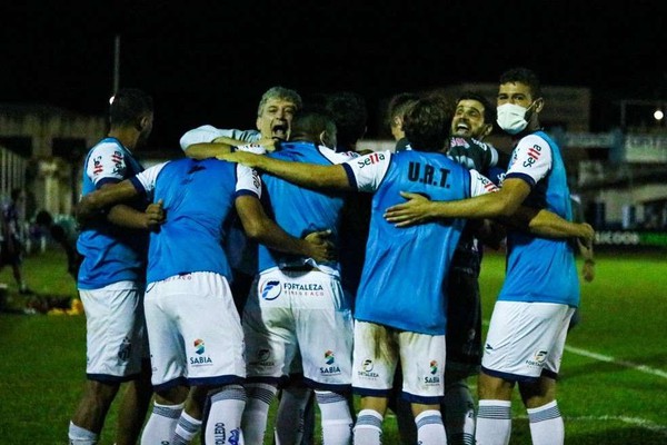 URT vence a Caldense na última partida antes da paralisação do Mineiro