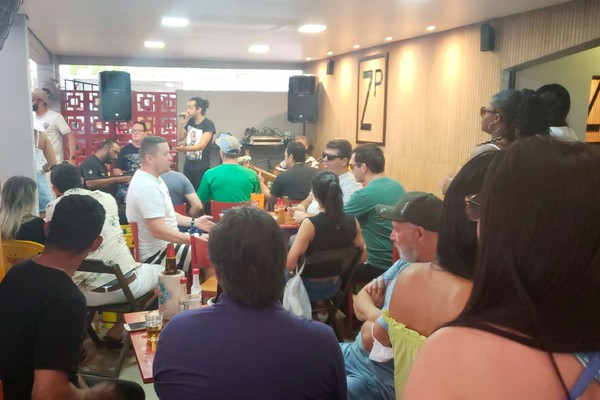 Samba do Mercado leva patenses e visitantes a matarem as saudades do Carnaval