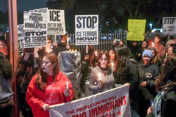 Minneapolis protesta após morte de cidadã dos EUA pela polícia do ICE