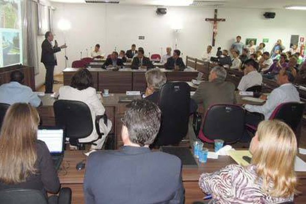 MP abre investigação e pede que Câmara não vote expansão de área urbana