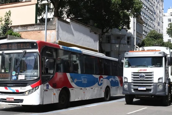 Setor de serviços cresce 0,3% em outubro, nono mês seguido de alta