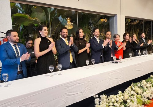 Em solenidade com várias autoridades, Rafael Normandia toma posse como presidente da OAB Patos de Minas