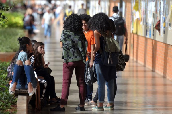 Senado aprova ampliação da Lei de Cotas e inclui quilombolas