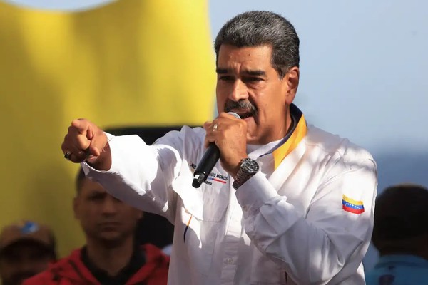 Venezuela chama de pirataria e roubo a apreensão de petroleiro por EUA