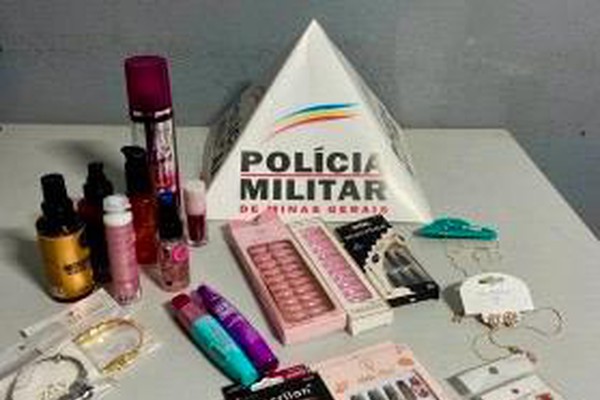 Jovem de 21 anos é presa após furto de cosméticos em loja no Centro de Patos de Minas