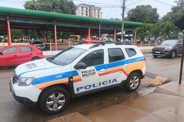 Mãe é presa por invadir casa e “furtar” criança do pai em Coromandel; entenda