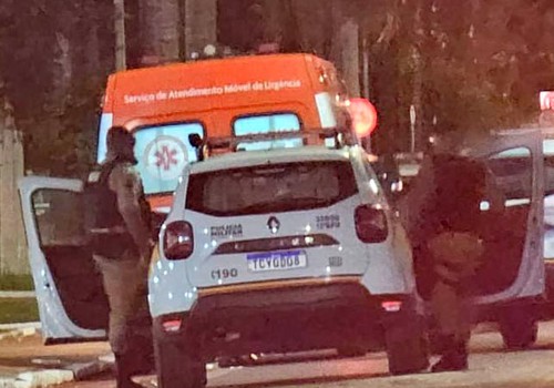 Jovem fica desacordado e precisa ser atendido pelo Samu após levar soco na cabeça