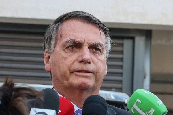Advogados de Bolsonaro pedem 83 dias para apresentar defesa ao Supremo