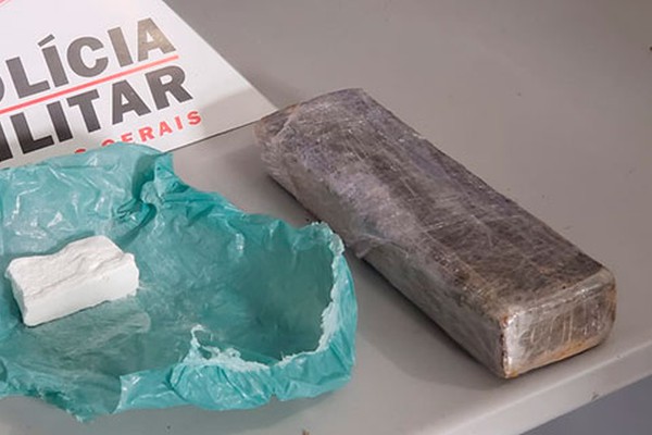 Flagrada com drogas, mulher se vangloria que trafica desde os 15 anos sem nunca ter sido presa