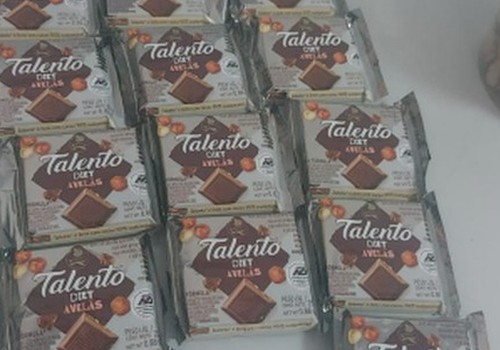 Bibliotecária é presa por furtar mais de R$ 200 em produtos de supermercado em Patos de Minas