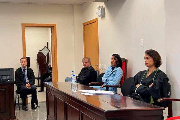 Mulher que matou amante com facadas após saber que ele queria terminar é condenada a 21 anos