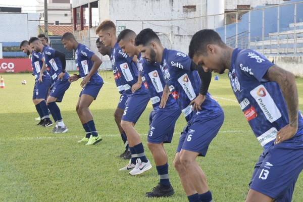 URT apresenta elenco que irá defender a equipe nas competições do próximo ano