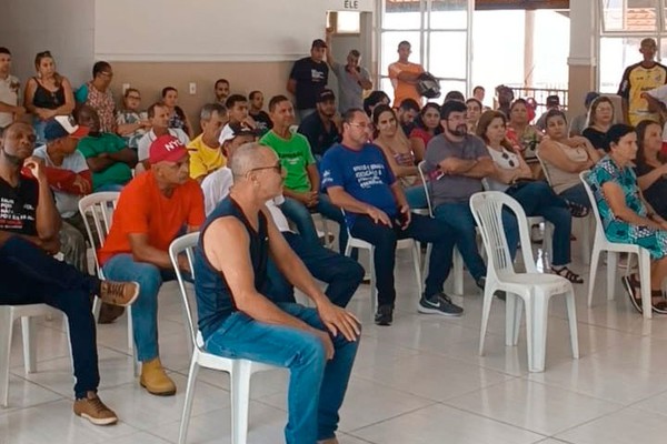 Após recusar proposta de reajuste, servidores marcam manifestação na sede da Prefeitura