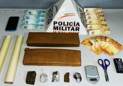 Polícia Militar encontra grande quantidade de drogas no Santa Terezinha prende três jovens