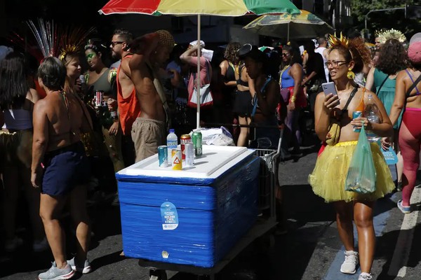Saiba como se prevenir dos golpes financeiros no carnaval