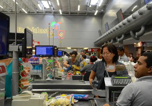 Consumo dos brasileiros cresce 2,63% no primeiro semestre