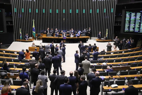 Câmara aprova PL antifacção e endurece penas para crime organizado