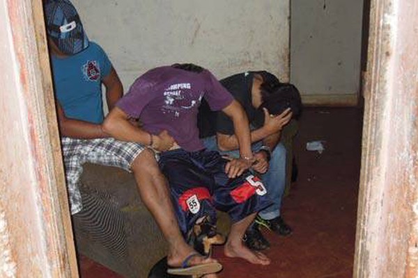 PM encontra maconha e balança de precisão enterradas no Vila Garcia