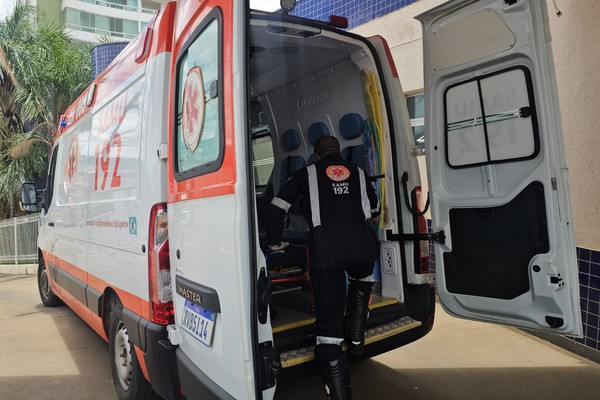 Mulher fala para o marido ir arrumar emprego e é brutalmente agredida em Patos de Minas