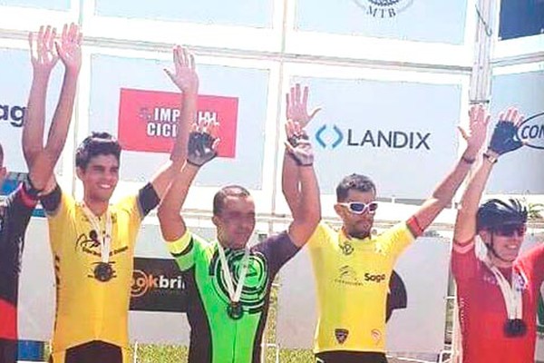 Ciclistas patenses voltam a fazer bonito em competição speed na cidade de Uberlândia