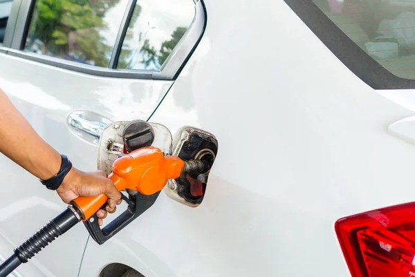 Minas Gerais adere a subsídio federal e preço do diesel pode cair até R$ 1,20 no Estado