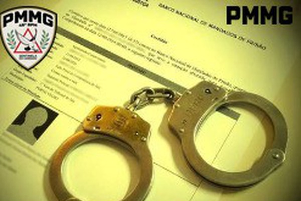 Foragida da justiça de 25 anos é presa usando documento falso em Patrocínio