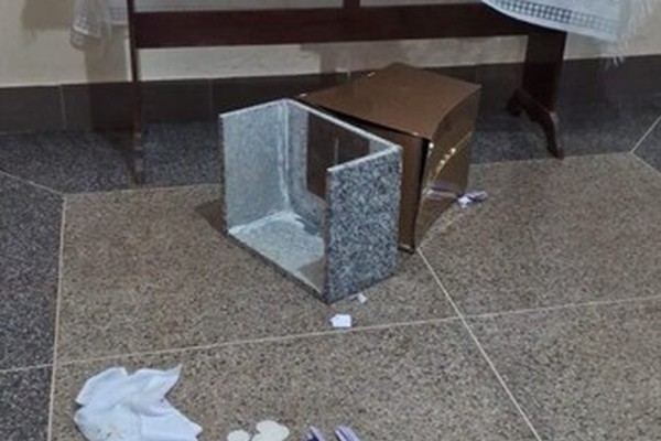 Vândalos voltam a causar danos na Igreja São Cristóvão, em Vazante