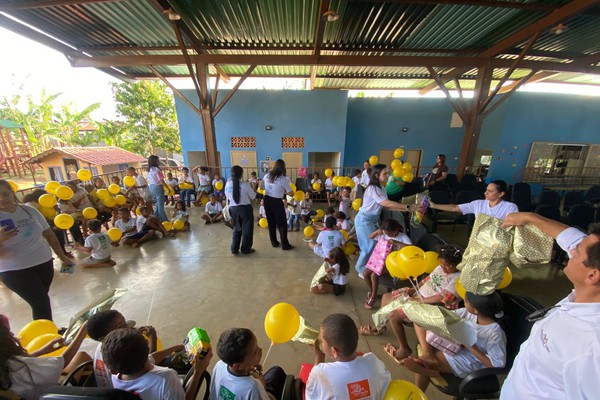 Memorial Vita promove tarde animada para crianças assistidas pelo Lar de Paulo, em Patos de Minas