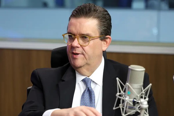 Ladrão entrou no INSS no governo Bolsonaro, diz ministro no Senado