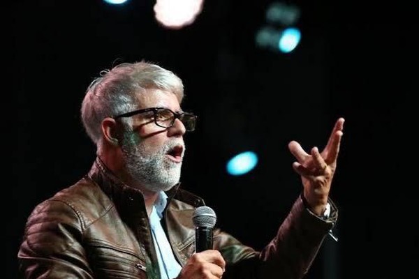 Renomado Pastor Cláudio Duarte ministra sua melhor palestra em Patos de Minas